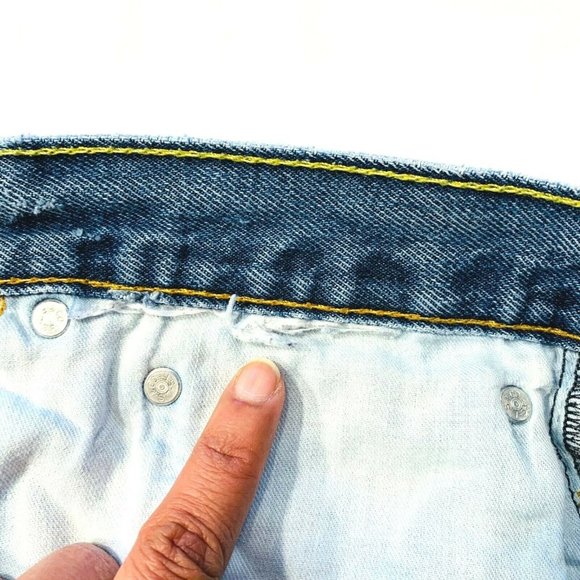 Vintage Levis 505 Tapered Relaxed Fit High‎ Rise Jeans Medium Wash Denim 40x30 - Picture 9 of 12